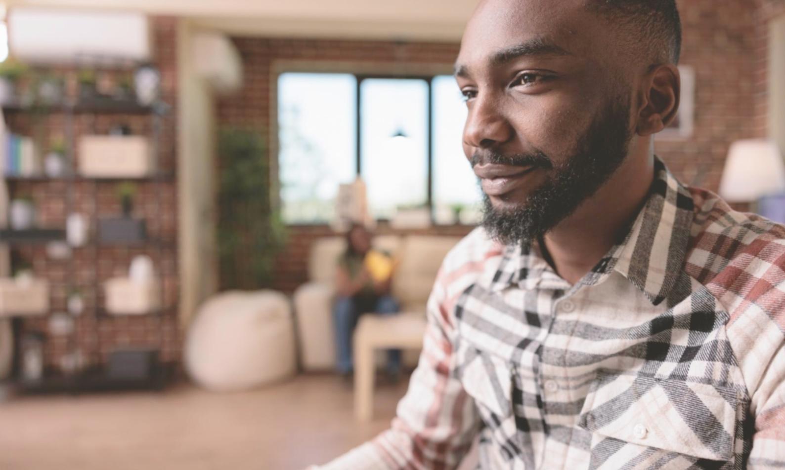 Manufacturing facility using blockchain tracking system for component verification